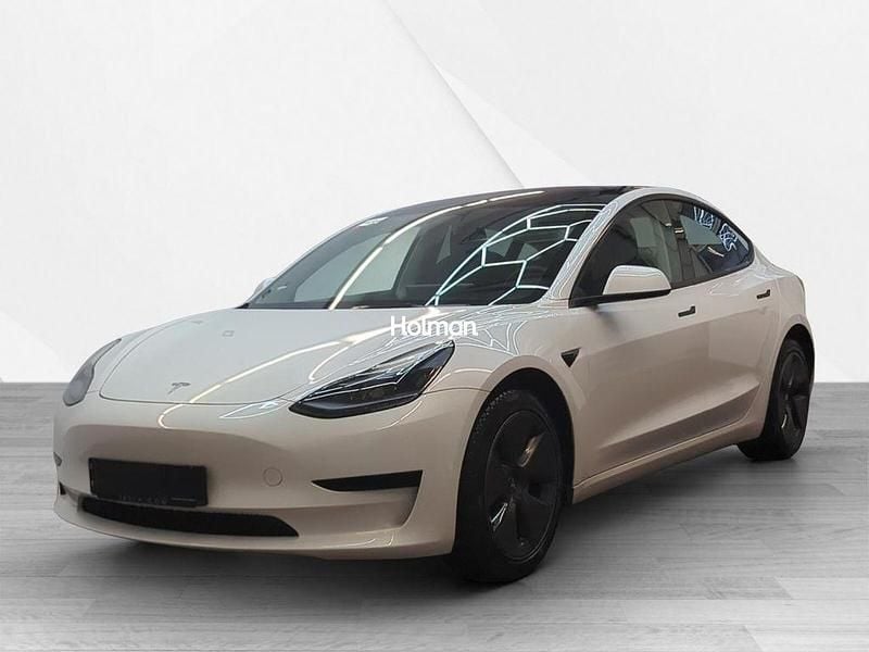 Weiß Gebraucht 2022 Tesla Model 3 Standard Range Limousine | 26.835 € (Guter Preis) - Bild 1/4