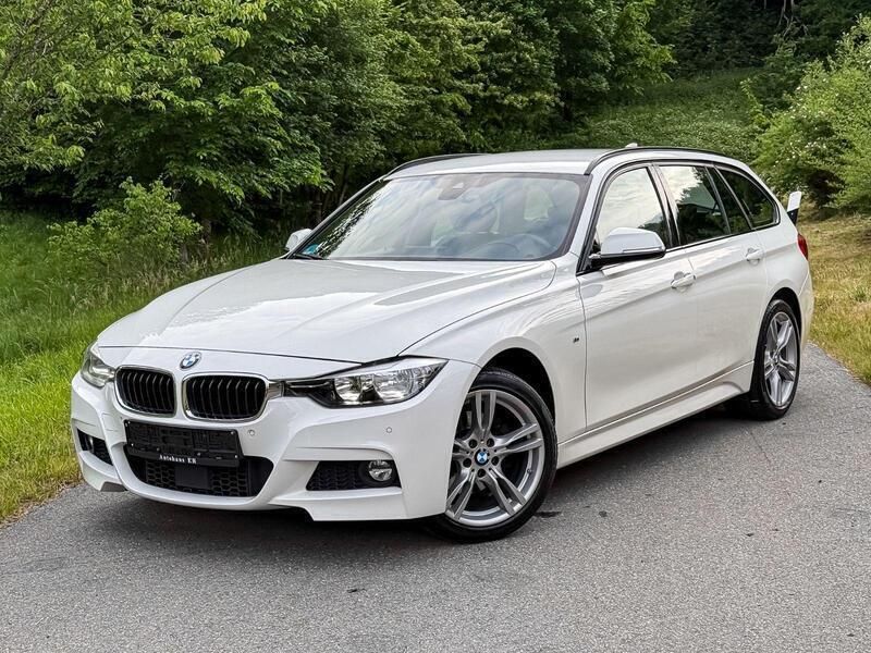Alpinweiss iii Gebraucht 2016 BMW 320 M Sport Kombi | 14.880 € (Fairer Preis) - Bild 1/4