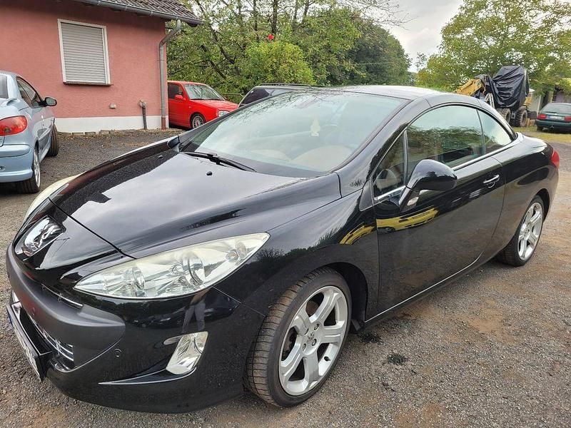 Schwarz Gebraucht 2010 Peugeot 308 CC Platinum Cabrio | 10.900 € (Etwas zu teuer) - Bild 1/4