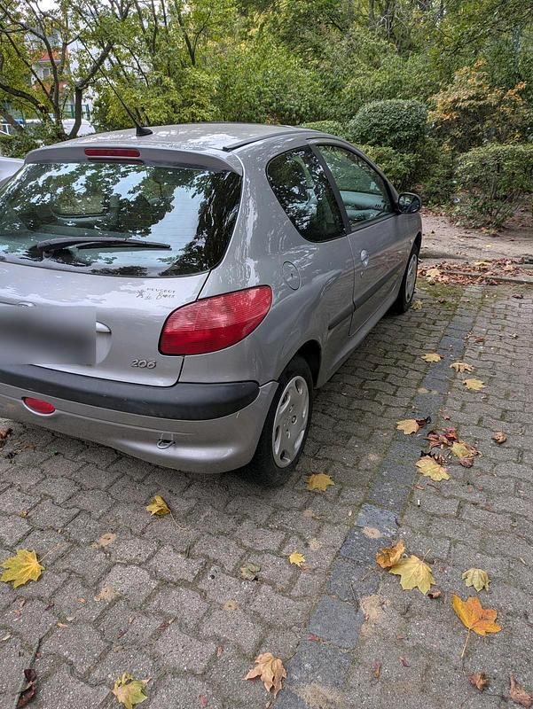Gebraucht Peugeot 206 60 PS (44 kW) 2002 Grau Kleinwagen
