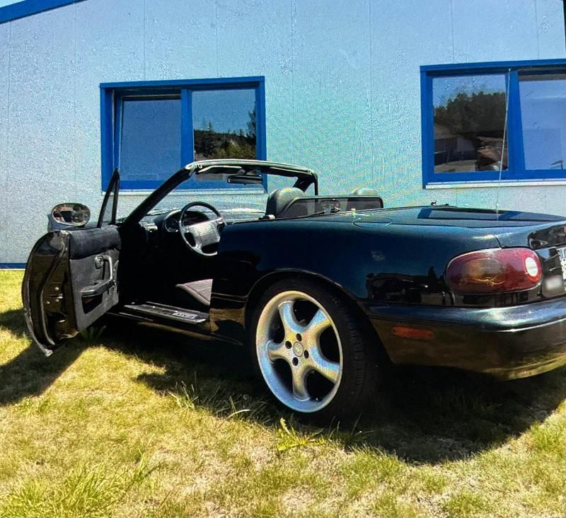 Gebraucht Mazda MX5 116 PS (85 kW) 1990 Schwarz Cabrio