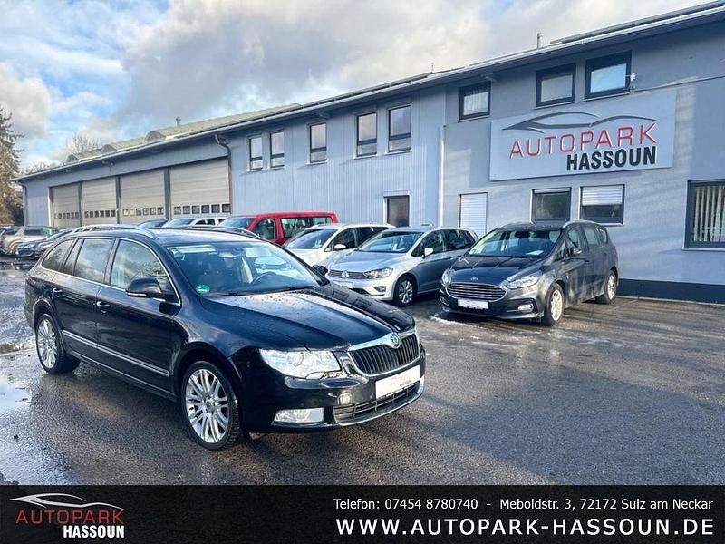 Gebraucht Skoda Superb Elegance 170 PS (125 kW) 2012 Schwarz Kombi