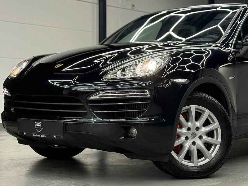 Gebraucht Porsche Cayenne 239 PS (175 kW) 2010 Tiefschwarz SUV