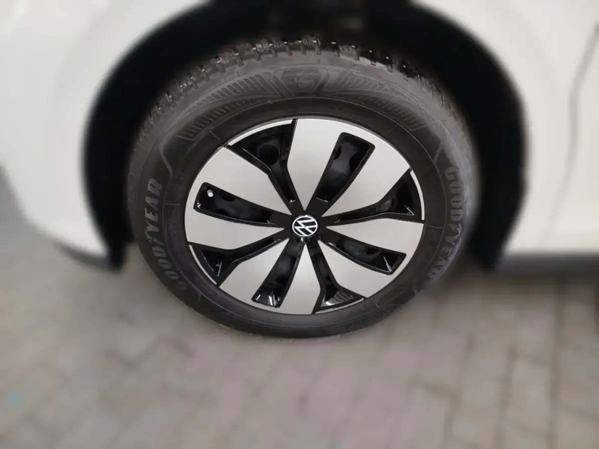 Gebraucht VW ID. Buzz Pro 150 kW (204 PS) 2023 Candyweiß Van / Kleinbus