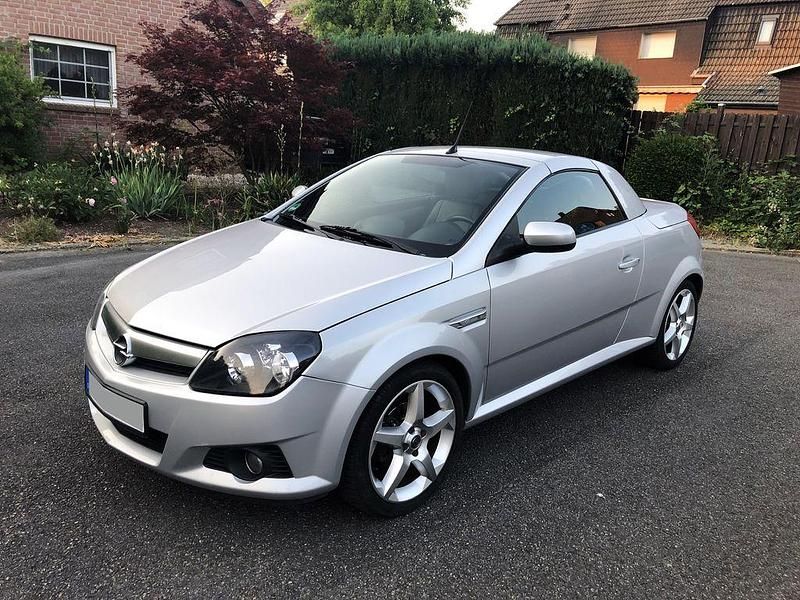 Gebraucht Opel Tigra Cosmo 125 PS (91 kW) 2005 Silber Cabrio