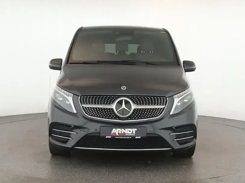 Gebraucht Mercedes V300 Avantgarde 237 PS (174 kW) 2023 Graphitgrau dunkel Van / Kleinbus