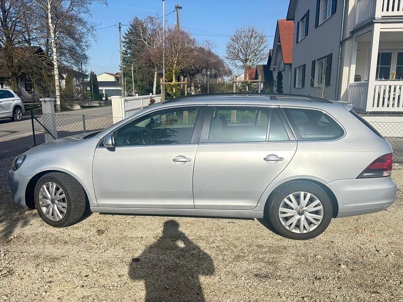 Gebraucht VW Golf VI 122 PS (89 kW) 2010 Silber Kleinwagen