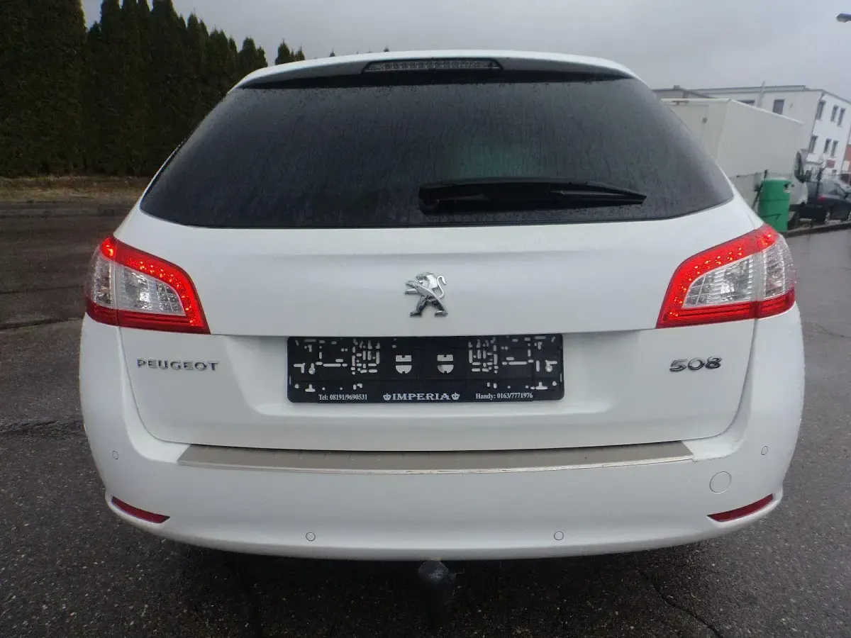 Gebraucht Peugeot 508 SW Allure 179 PS (131 kW) 2018 Weiß Kombi
