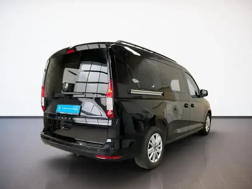 Gebraucht VW Caddy Life 102 PS (75 kW) 2024 Deep black perleffekt Van / Kleinbus