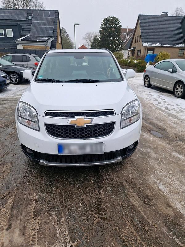 Gebraucht Chevrolet Orlando 163 PS (119 kW) 2012 Weiß Van / Kleinbus