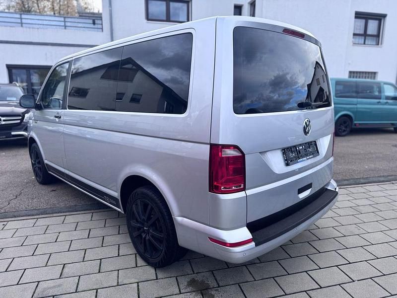 Gebraucht VW Multivan 150 PS (110 kW) 2015 Reflexsilber Van / Kleinbus