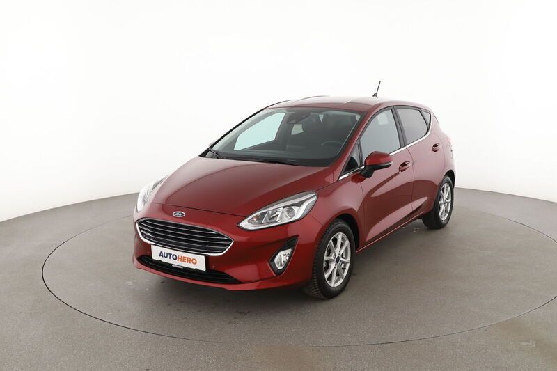 Rot Gebraucht 2021 Ford Fiesta Titanium Kleinwagen | 12.860 € (Guter Preis) - Bild 1/4