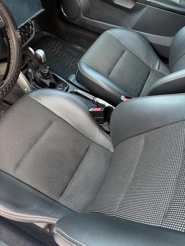 Gebraucht Opel Tigra 90 PS (66 kW) 2006 Silber Cabrio