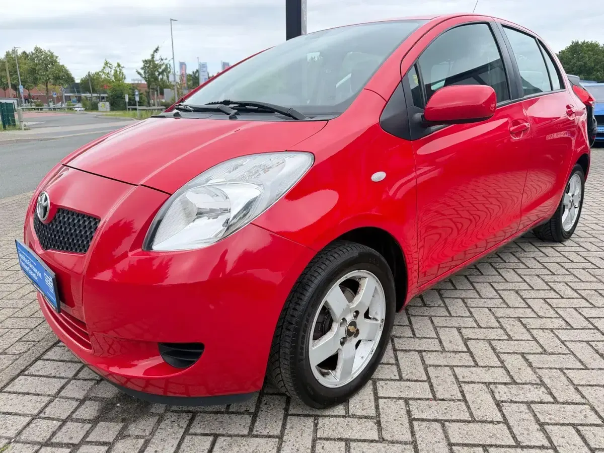 Gebraucht Toyota Yaris Sol 87 PS (63 kW) 2007 Rot Kleinwagen