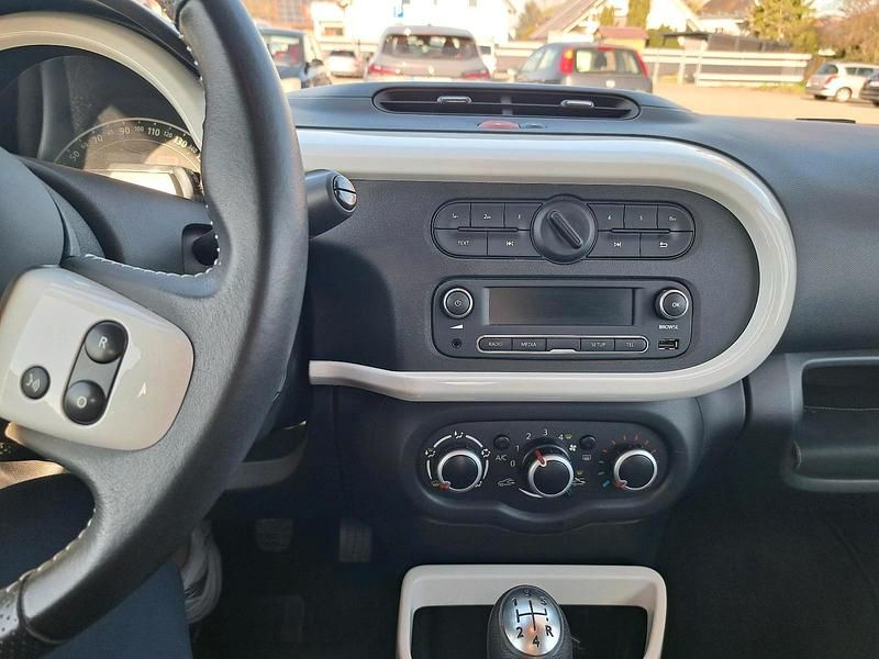 Gebraucht Renault Twingo LIMITED 69 PS (50 kW) 2018 Weiß Kleinwagen