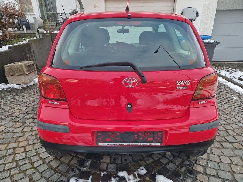 Gebraucht Toyota Yaris 65 PS (47 kW) 2003 Limousine