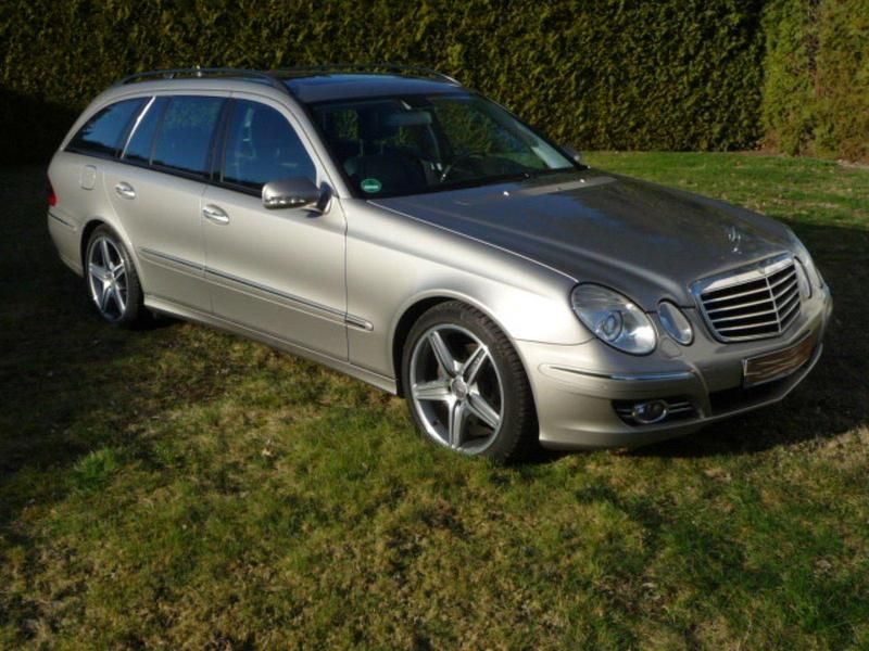 Gebraucht Mercedes E320 Avantgarde 224 PS (164 kW) 2007 Silber Kombi