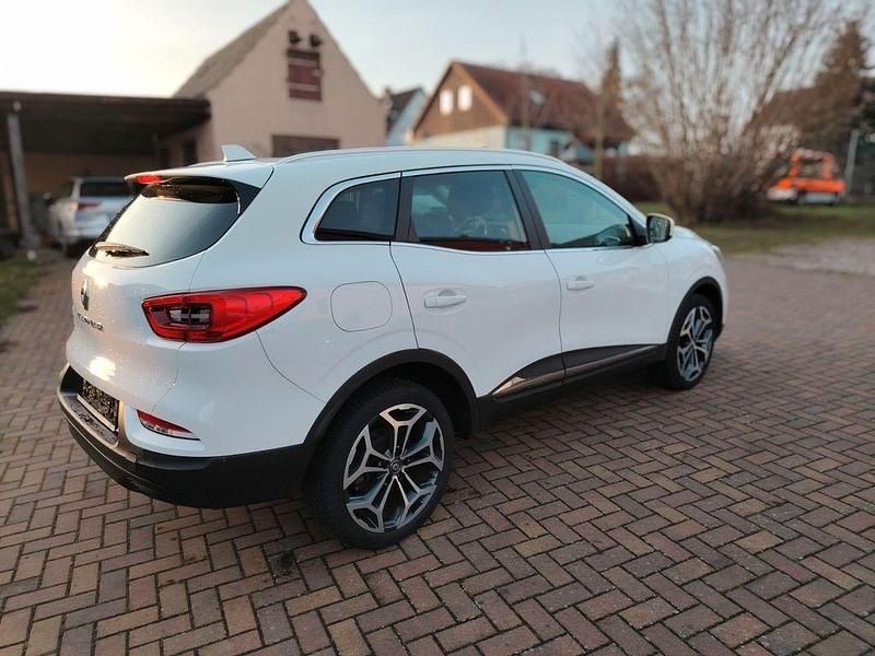 Gebraucht Renault Kadjar Zen 140 PS (102 kW) 2019 Weiß SUV