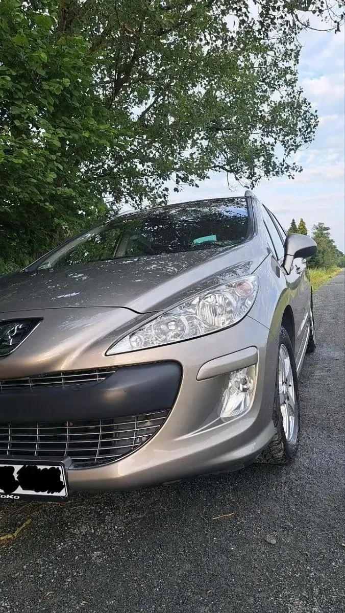Gebraucht Peugeot 308 SW 115 PS (84 kW) 2010 Gold Kombi