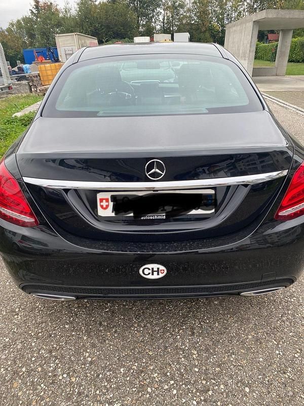 Gebraucht Mercedes C250 150 PS (110 kW) 2016 Schwarz Limousine