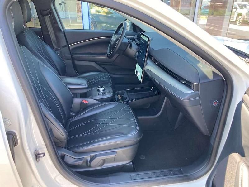 Gebraucht Ford Mustang Mach-E 197 kW (269 PS) 2022 Weiß SUV