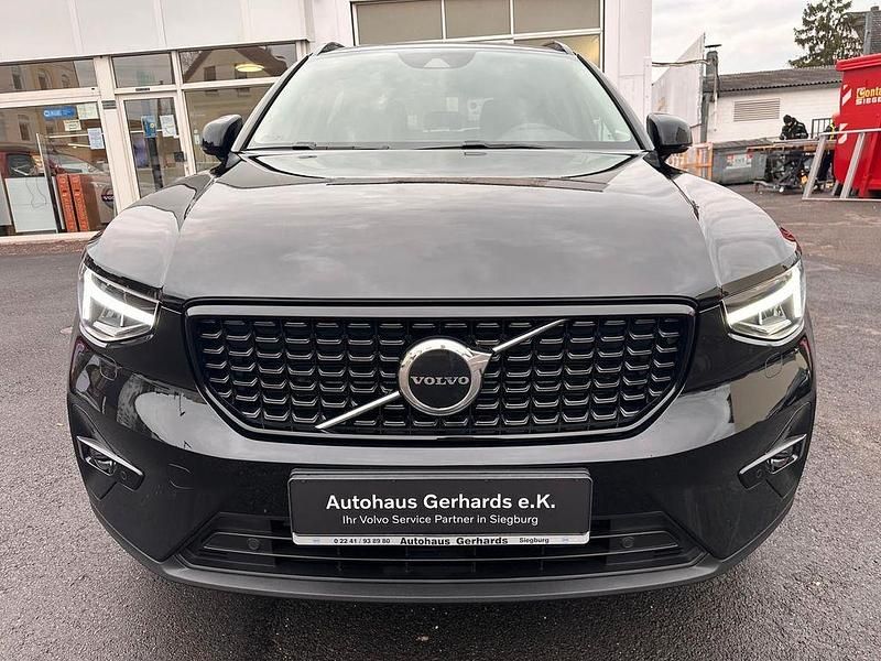 Gebraucht Volvo XC40 Plus 261 PS (191 kW) 2022 Onyx black SUV