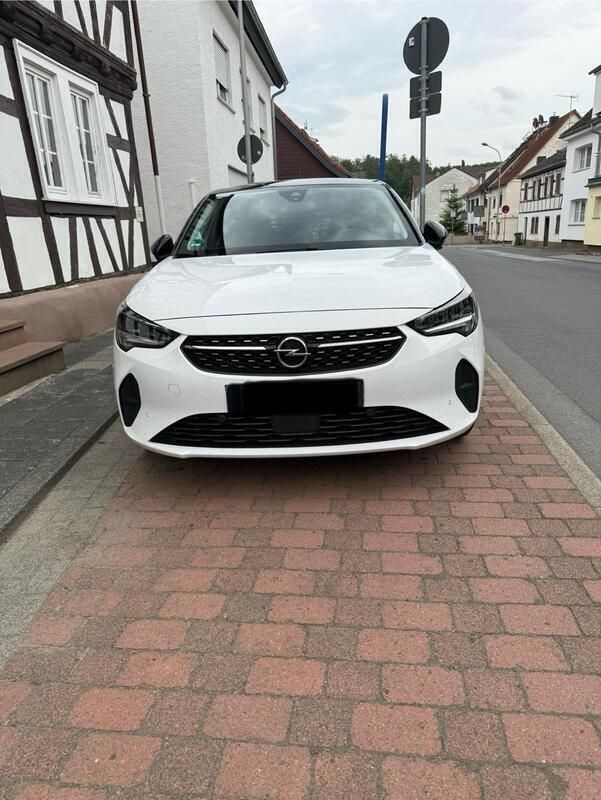 Weiß Gebraucht 2022 Opel Corsa Kombi | 12.500 € (Fairer Preis) - Bild 1/4