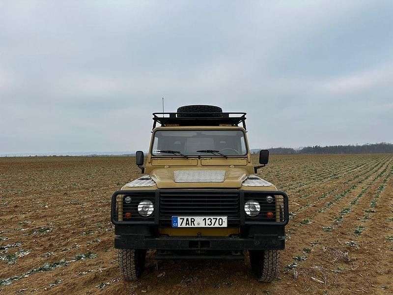 Gebraucht Land Rover Defender 154 PS (113 kW) 1994 Beige SUV