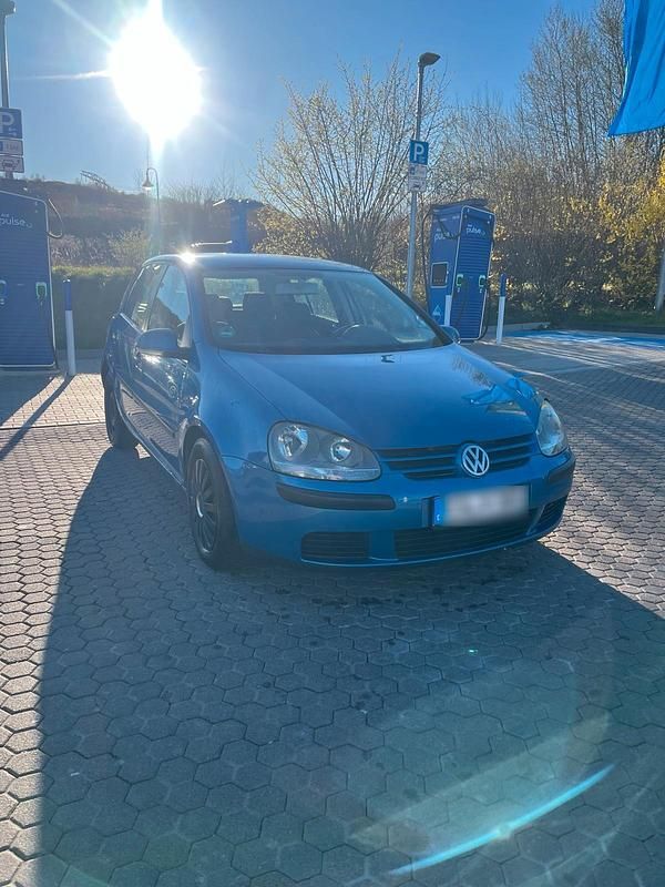 Gebraucht VW Golf IV 102 PS (75 kW) 2004 Blau Limousine