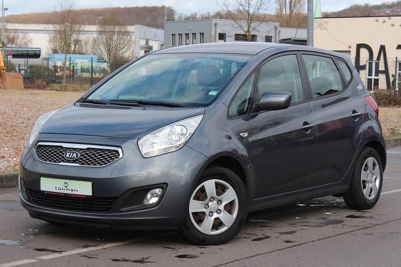 Gebraucht Kia Venga 90 PS (66 kW) 2011 Grau Kleinwagen