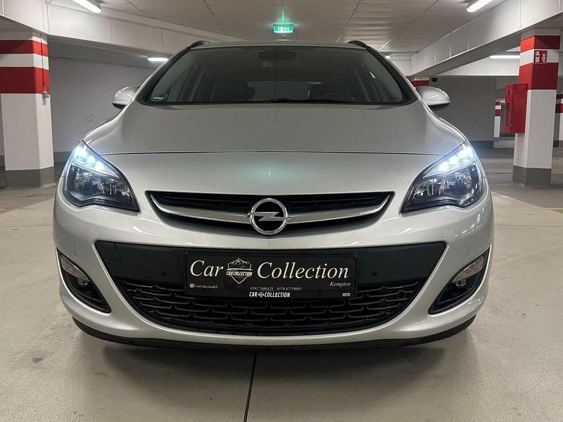 Gebraucht Opel Astra Style 140 PS (102 kW) 2015 Silber Kombi