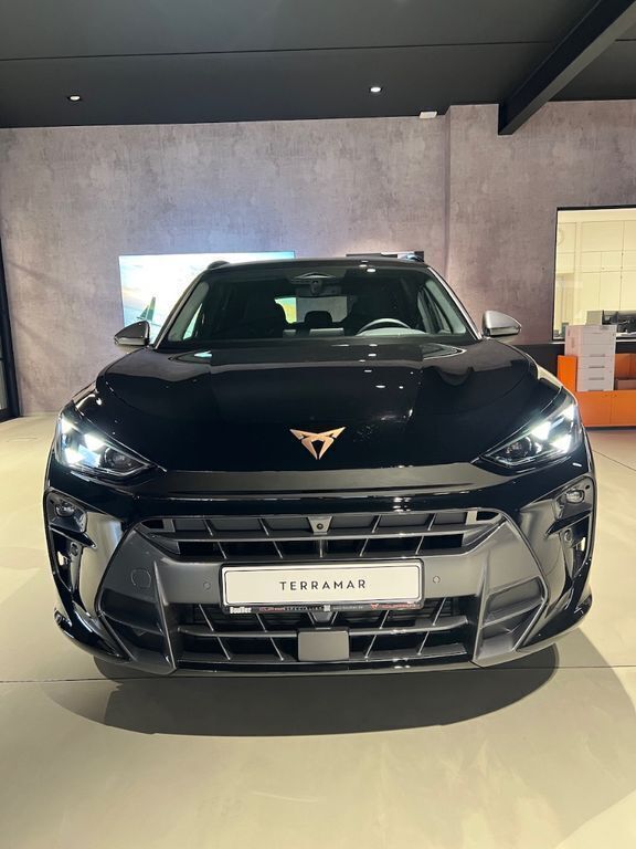 Schwarz Gebraucht 2025 Cupra Terramar SUV | 43.990 € (Teuer) - Bild 1/4