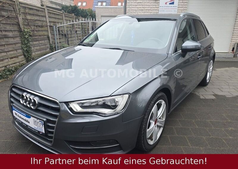 Grau Gebraucht 2016 Audi A3 Sportback Ambition Limousine | 12.499 € (Guter Preis) - Bild 1/4