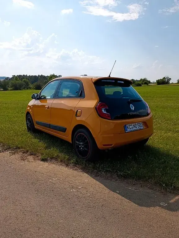 Gebraucht Renault Twingo SE 65 PS (47 kW) 2021 Gelb Kleinwagen