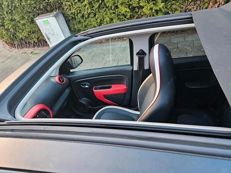 Gebraucht Renault Twingo Intens 90 PS (66 kW) 2016 Schwarz Kleinwagen
