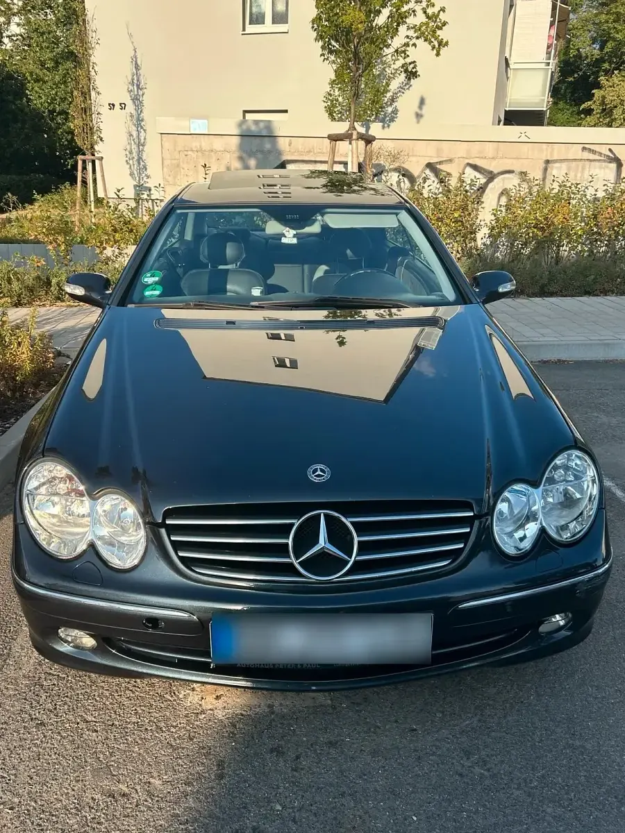 Gebraucht Mercedes CLK320 Avantgarde 218 PS (160 kW) 2002 Schwarz Coupé