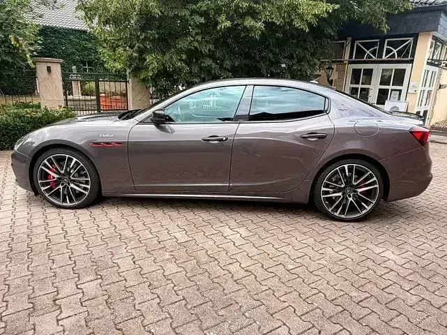 Gebraucht Maserati Ghibli 581 PS (427 kW) 2021 Grau Limousine