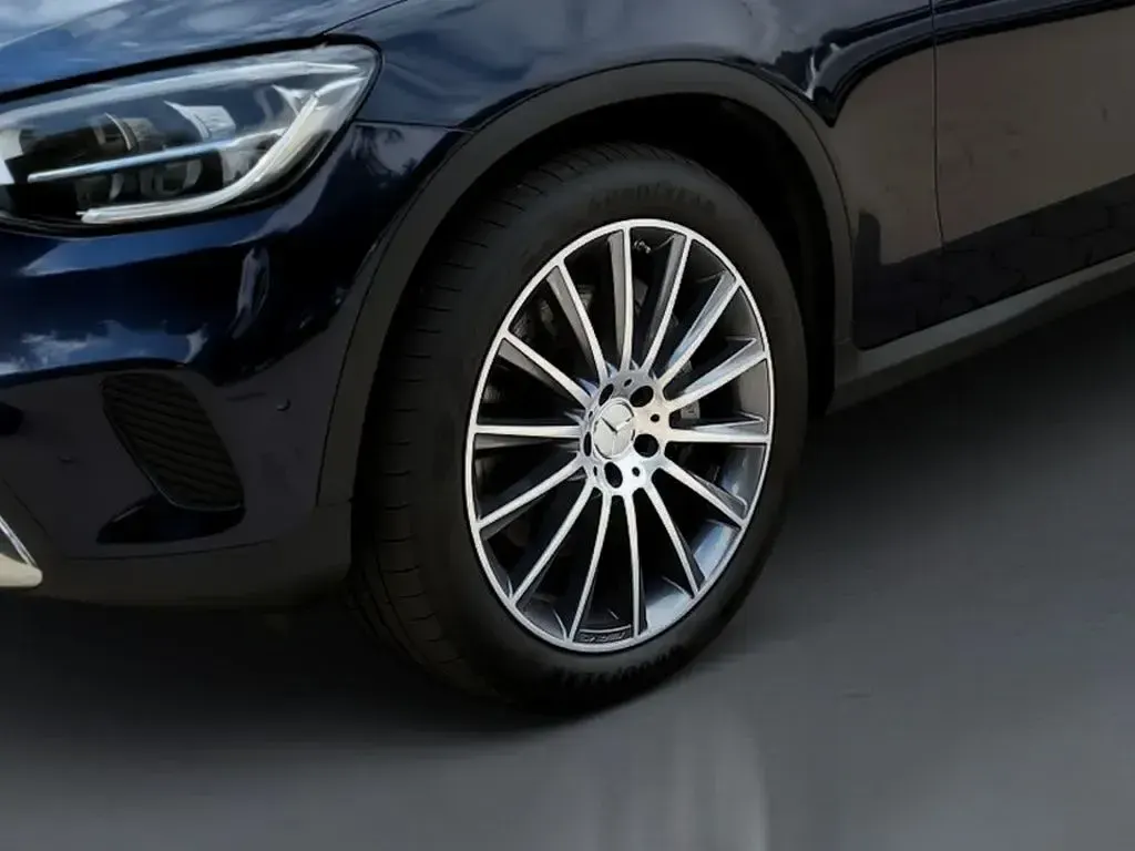 Gebraucht Mercedes GLC400d 330 PS (242 kW) 2020 Blau SUV