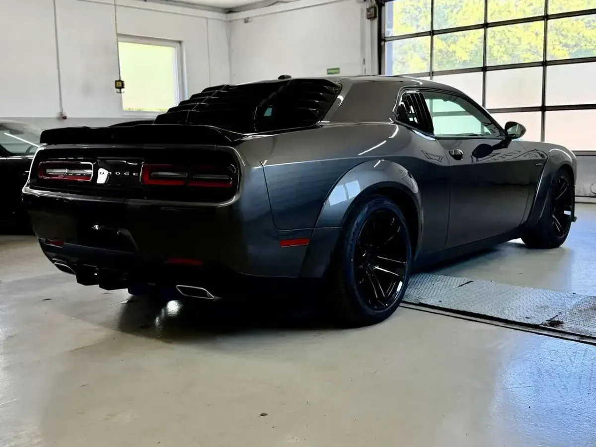 Gebraucht Dodge Challenger 305 PS (224 kW) 2021 Grau Coupé