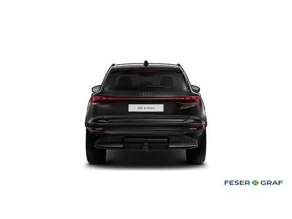 Neu Audi e-tron Ambiente 225 kW (306 PS) 2026 Mythosschwarz metallic SUV