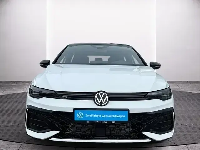 Neu VW Golf VIII Sound 2025 Weiss