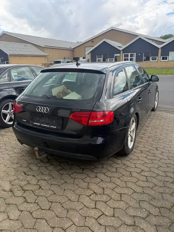 Gebraucht Audi A4 Sport 143 PS (105 kW) 2008 Schwarz Kombi