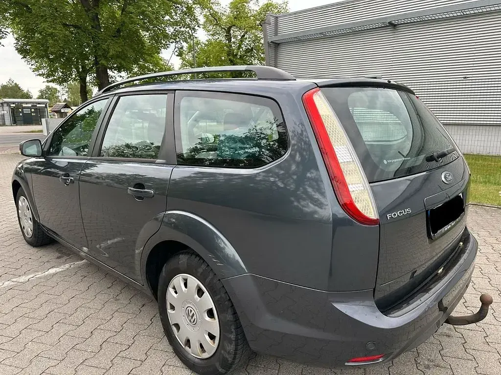 Usata Ford Focus 101 CV (74 kW) 2011 Berlina