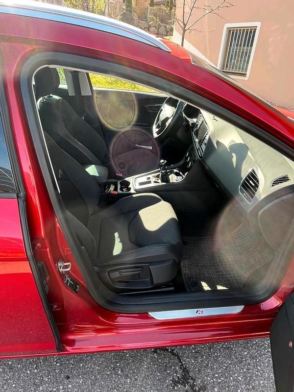 Gebraucht Seat Leon FR 131 PS (96 kW) 2019 Rot Kombi