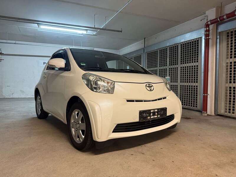 Gebraucht 2009 Toyota iQ Kleinwagen | 4.200 € (Teuer) - Bild 1/4