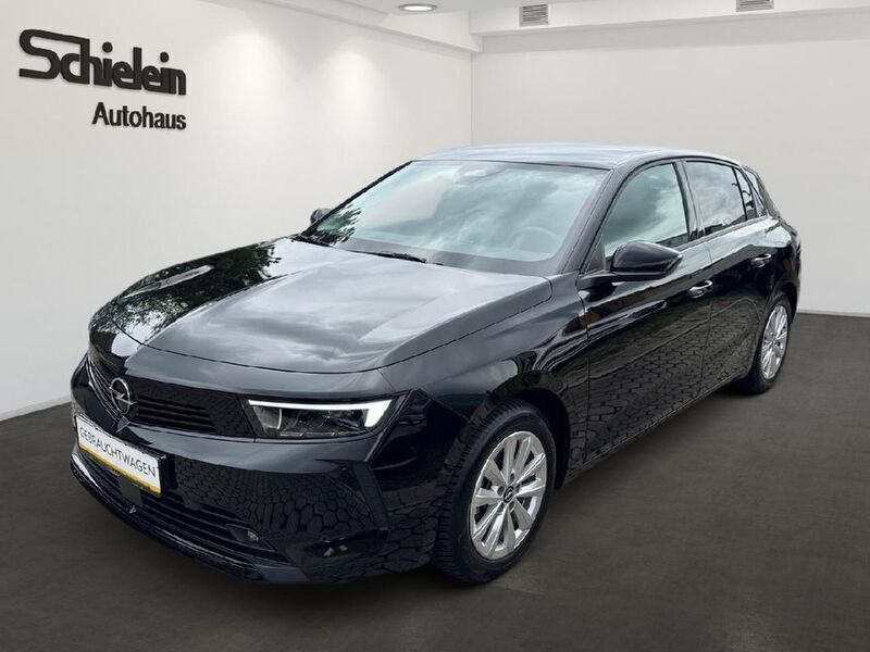 Schwarz Gebraucht 2023 Opel Astra Elegance Limousine | 23.950 € (Etwas zu teuer) - Bild 1/4