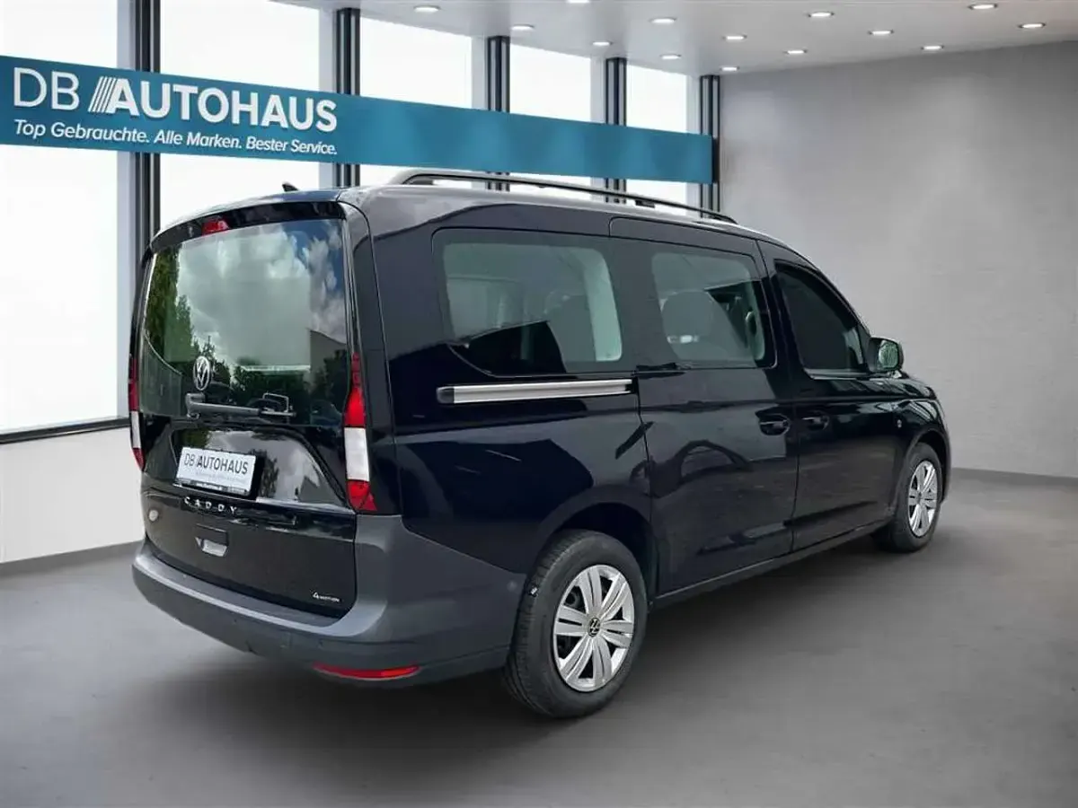 Gebraucht VW Caddy Maxi 122 PS (89 kW) 2022 Schwarz Van / Kleinbus