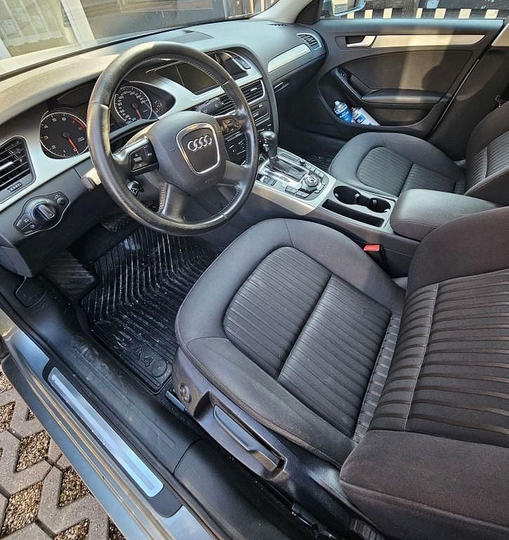 Gebraucht Audi A4 Ambiente 265 PS (194 kW) 2008 Andere farben Limousine