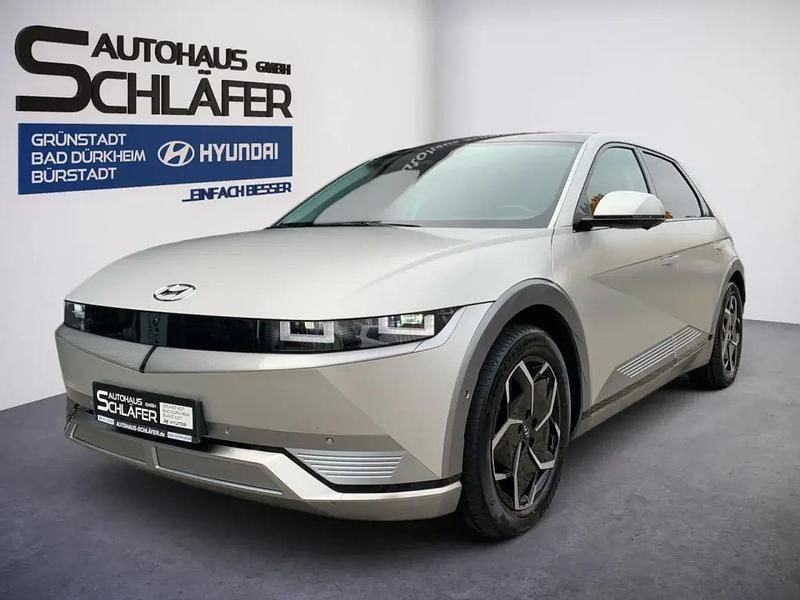 Gravity gold / mat Gebraucht 2022 Hyundai Ioniq 6 Limousine | 32.980 € (Fairer Preis) - Bild 1/1