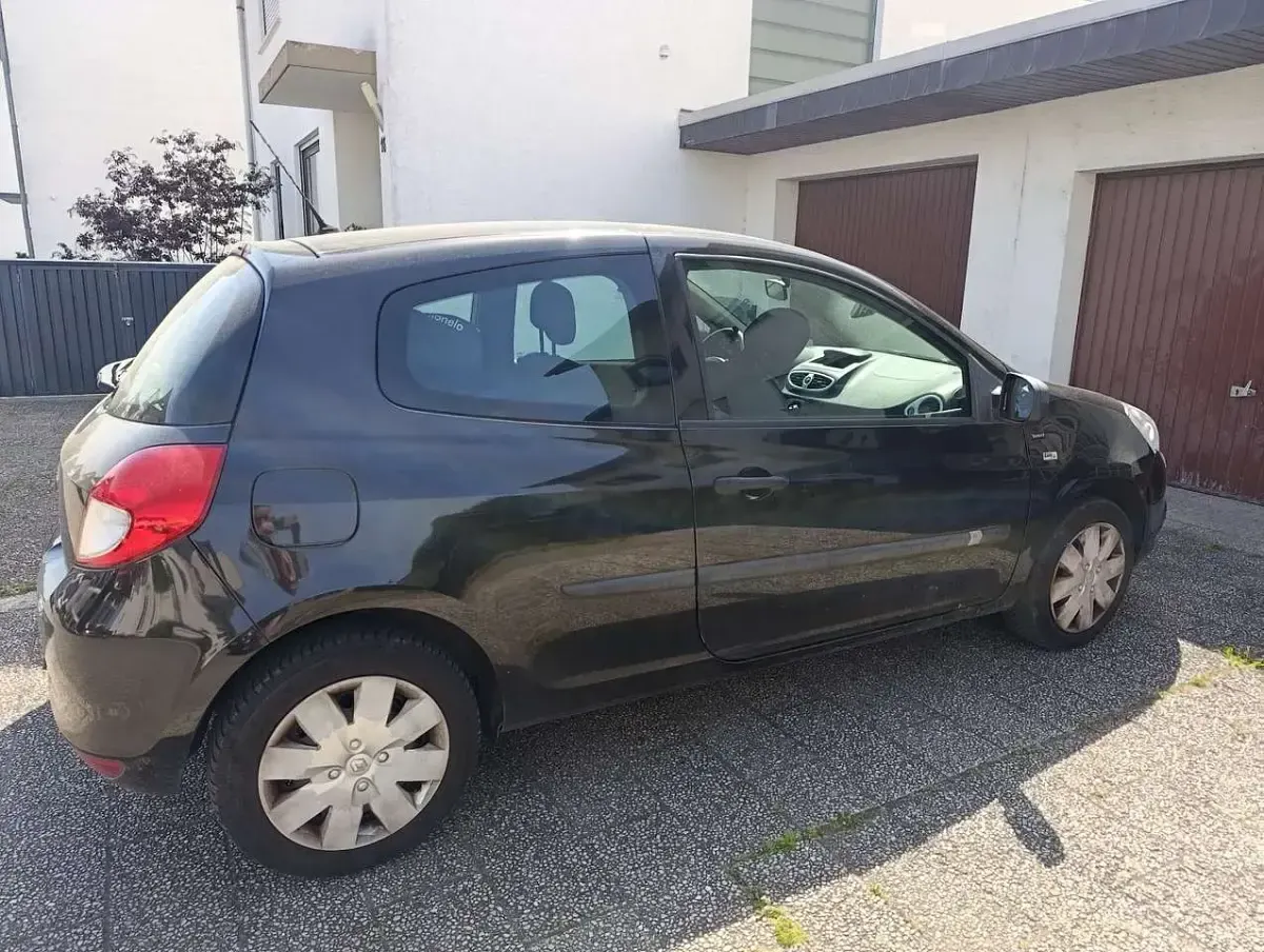 Gebraucht Renault Clio IV Campus 75 PS (55 kW) 2012 Limousine